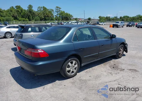 2000 Honda Accord 2.3 Se из США, поврежденный, VIN 1HGCG5679YA068637